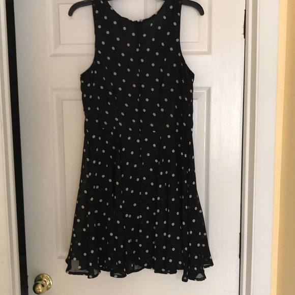 Summer sleeveless dress. - Picture 3 of 4